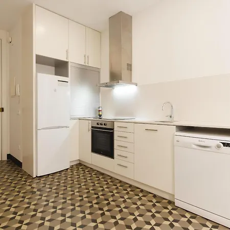 Bravissimo Ciutadans C, 2-bedroom Barri Vell Apartament Girona